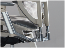 一把跟隨脊柱 生長的椅子